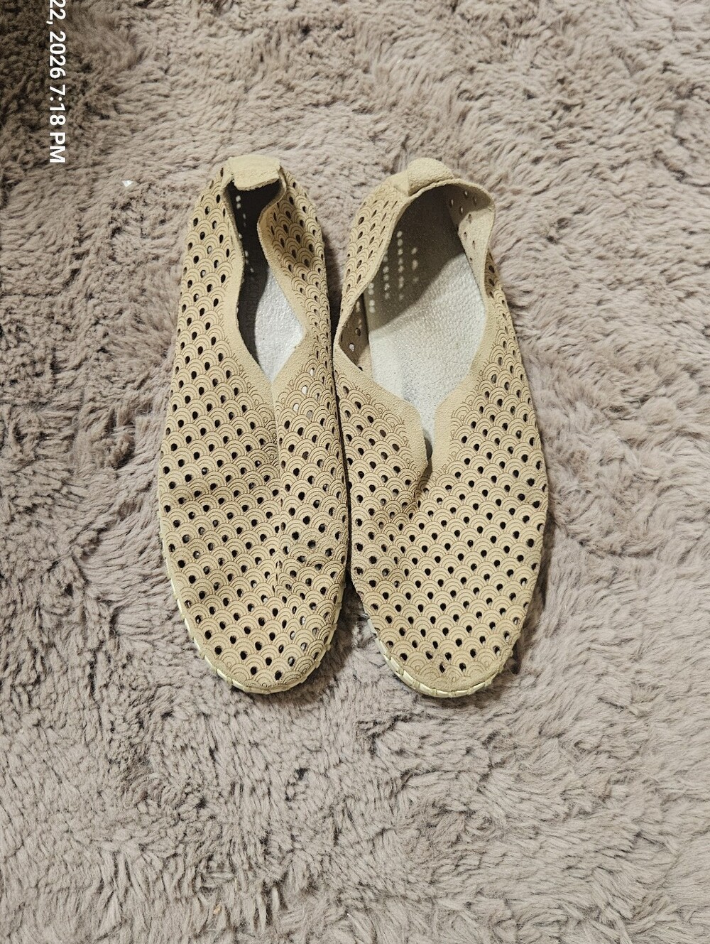Ilse Jacobsen Beige Perforated Women's Slip-On Flats